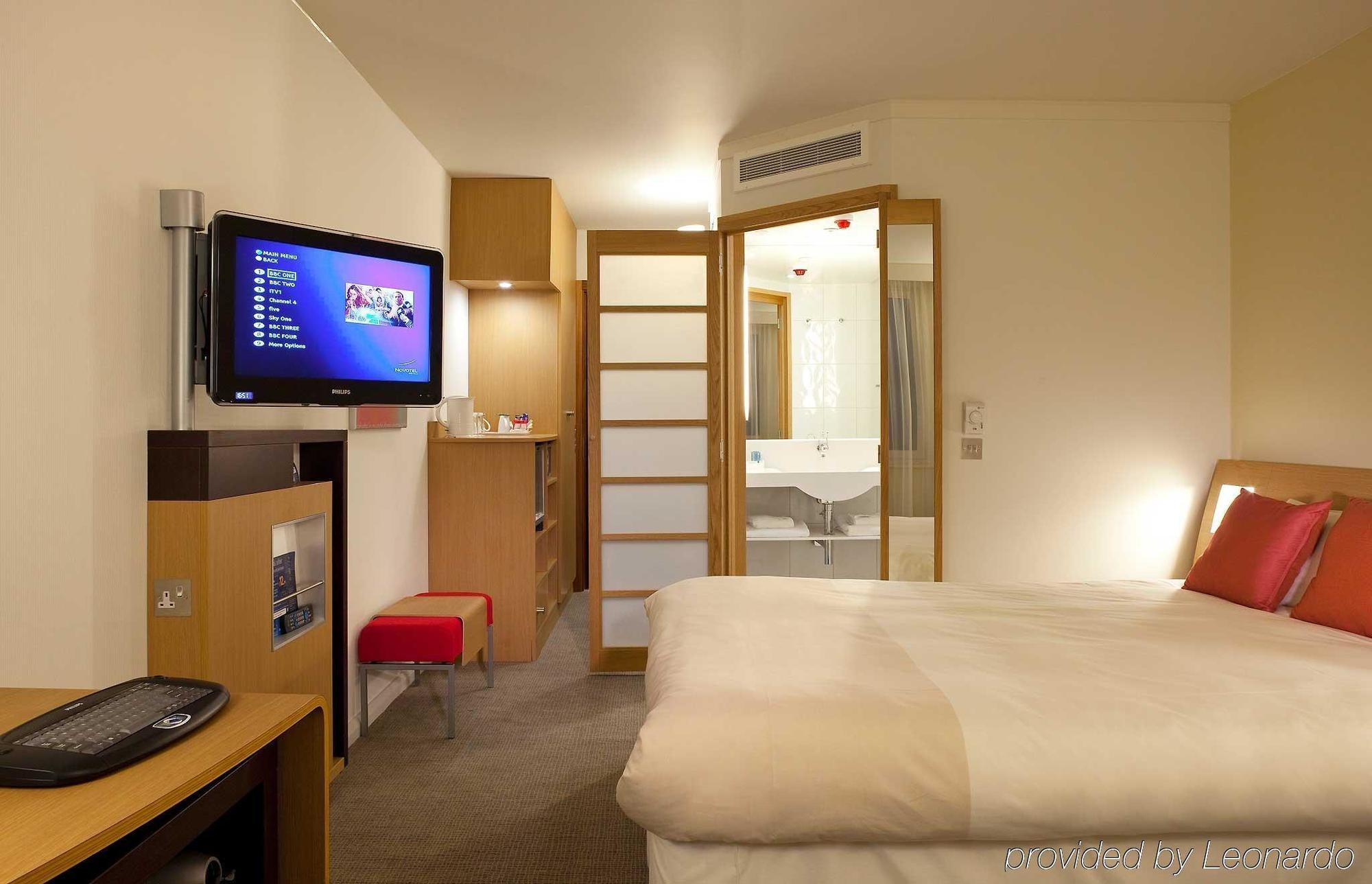 Novotel Centre Hotel
