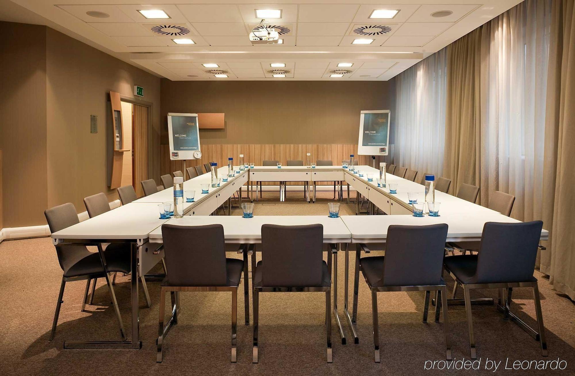 Novotel Centre Hotel 4*